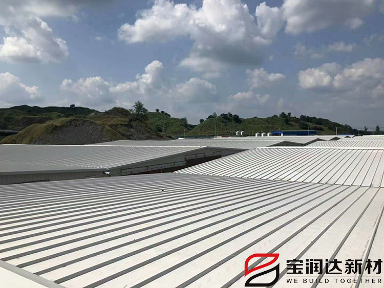 修建養(yǎng)殖場應(yīng)該選用哪種屋面板？